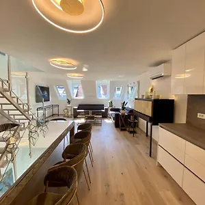  Apartment Ab - The Princess Castle Triplex Slowenien