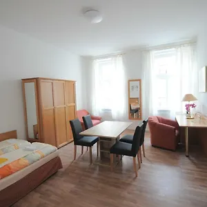 Schloessel 10 Viena