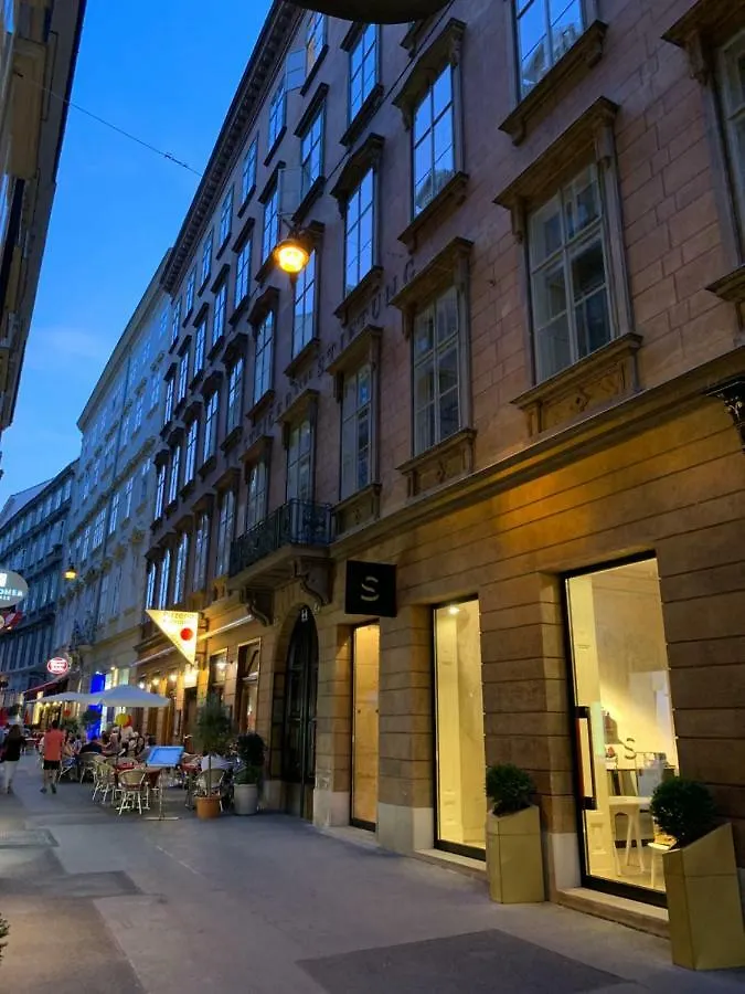 KH Apartments Stephansplatz Wien 0*,